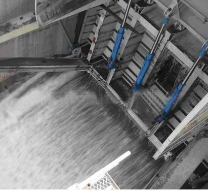 Le barrage déclenche à longue course à haute pression de grue de cylindre de boucle d'oreille hydraulique de double